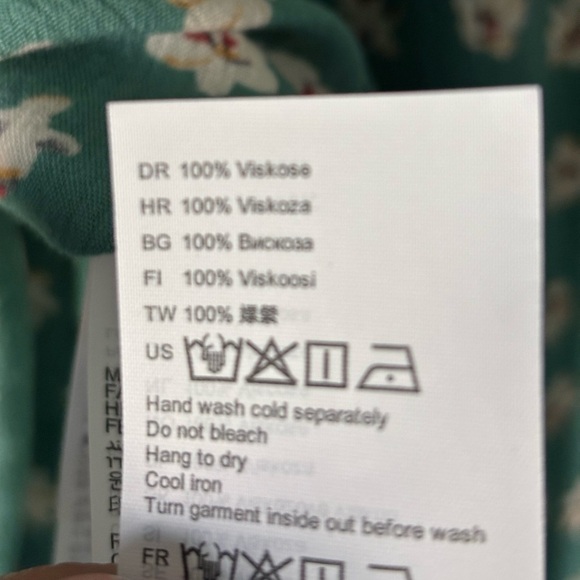 Billabong | Bell Sleeve Off-Shoulder Floral Top | M | Green - Picture 6 of 11